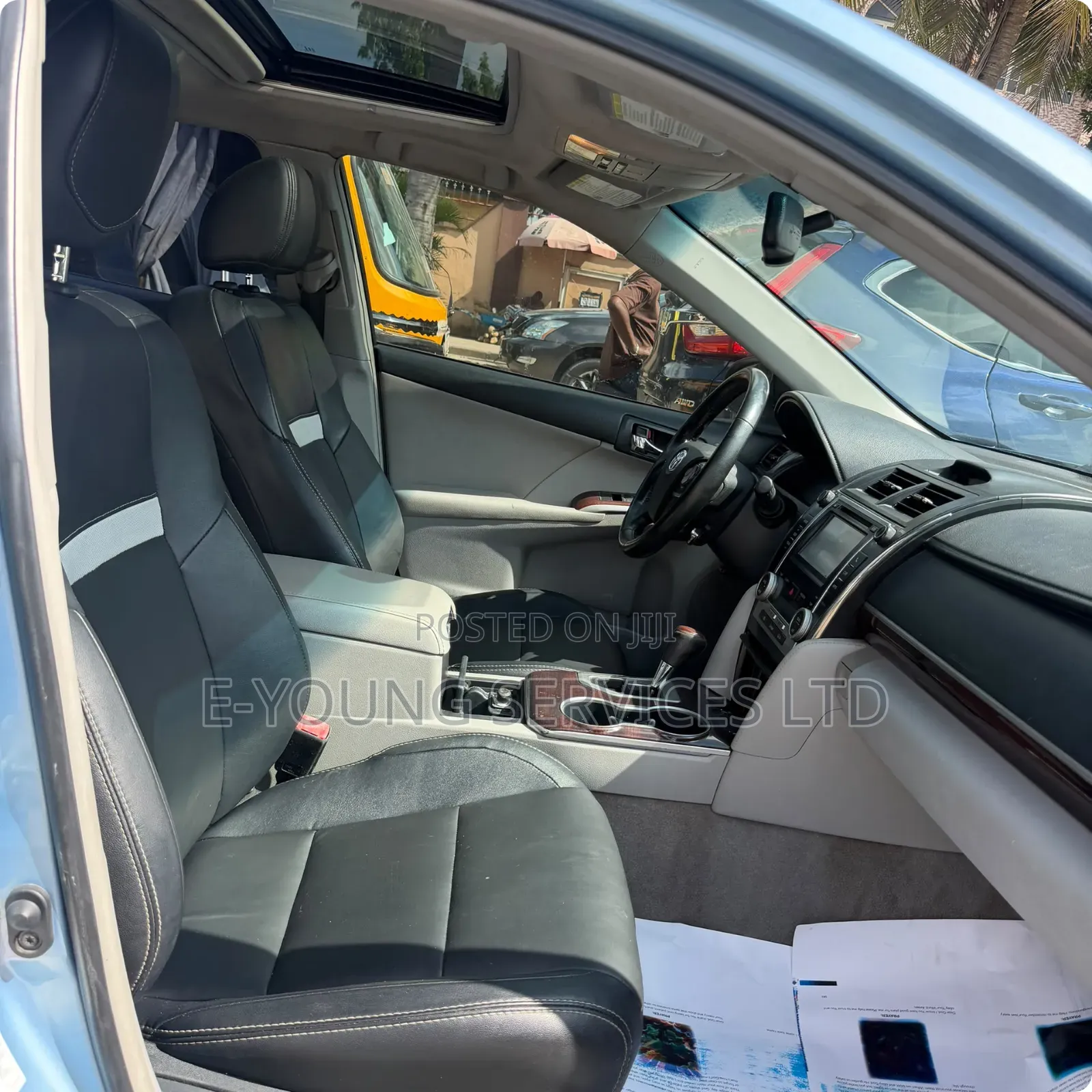 Toyota Camry XLE 4dr Sedan (2.5L 4cyl 6A) 2012 Blue