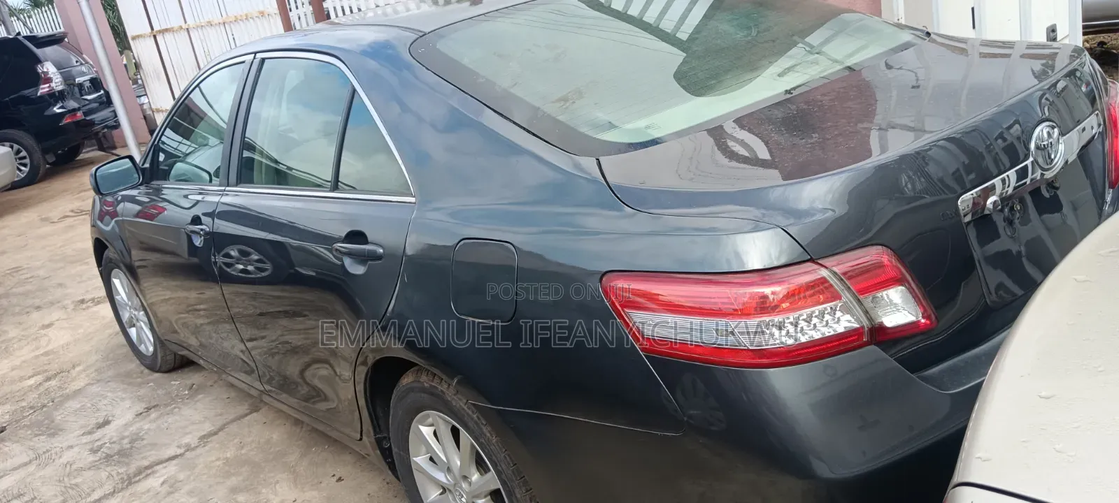 Toyota Camry XLE 4dr Sedan (2.5L 4cyl 6AM) 2010 Gray