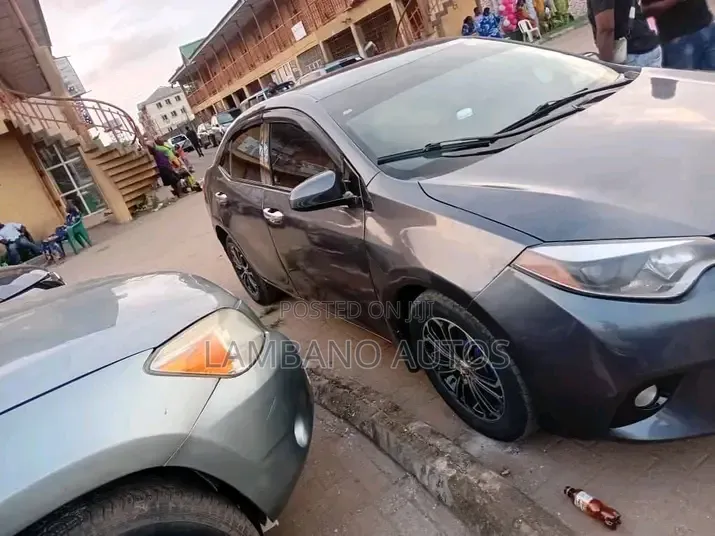 Toyota Corolla 2014 Gray