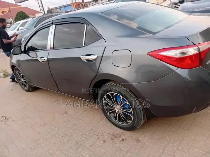 Toyota Corolla 2014 Gray