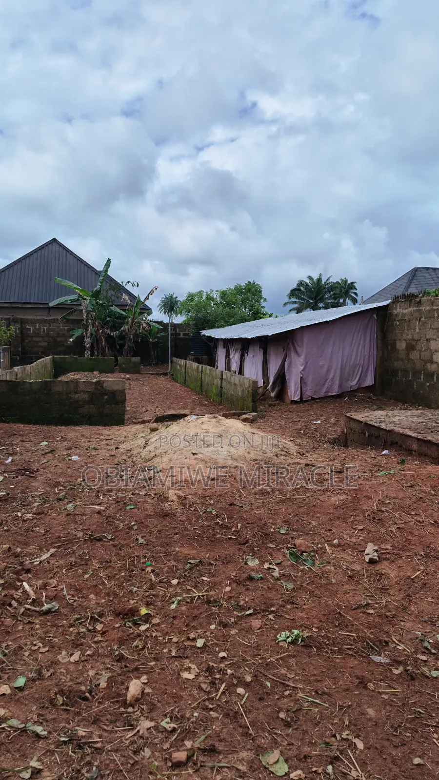 Fenced Developed 1 Plot Piggy/Poultry Farm Land for Sale