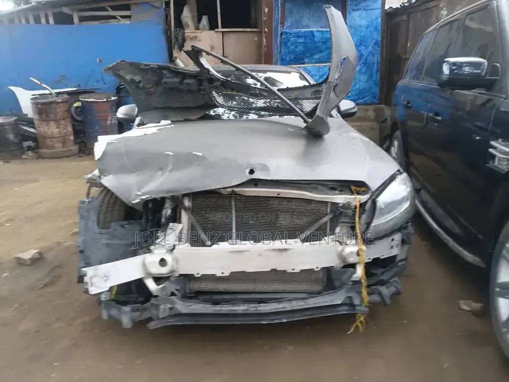 Front Accidental C300 2015 Fixed and Face-Lifted With Led Headlight