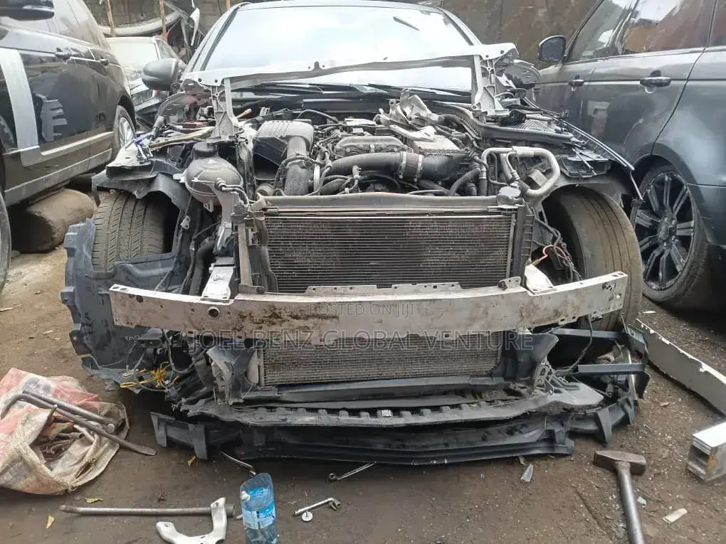 Front Accidental C300 2015 Fixed and Face-Lifted With Led Headlight