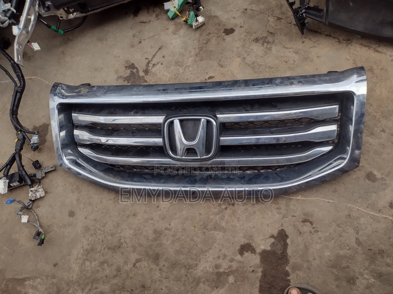 Front Grille 2013 to 2015 Honda Pilot