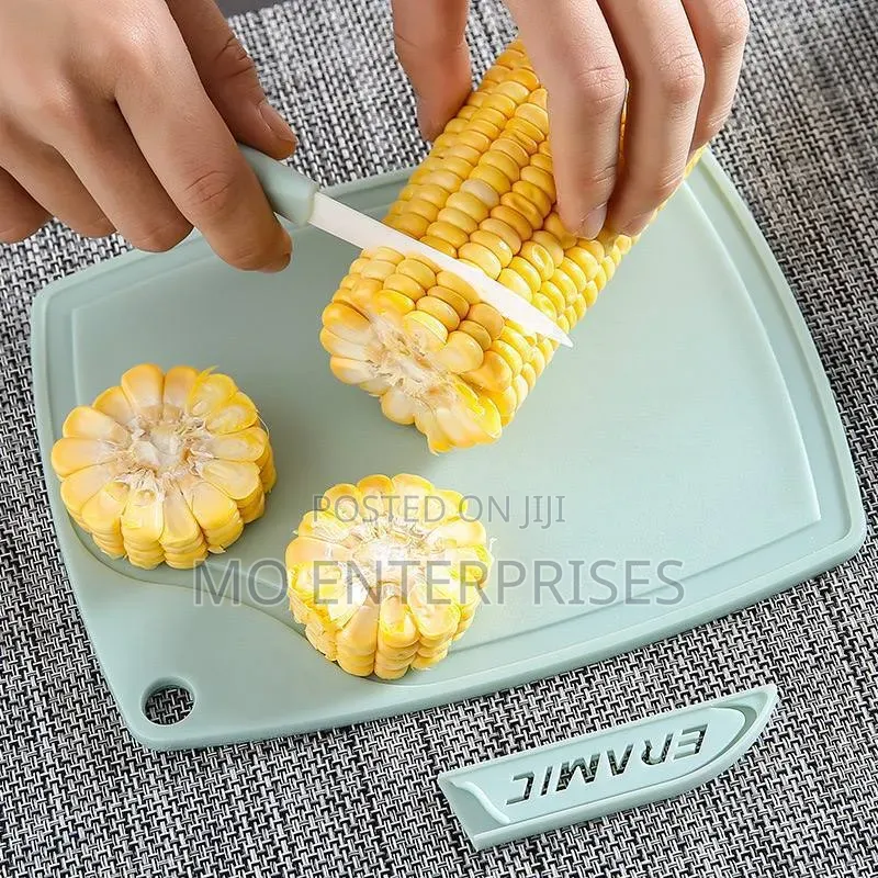Mini Chopping Board and Knife