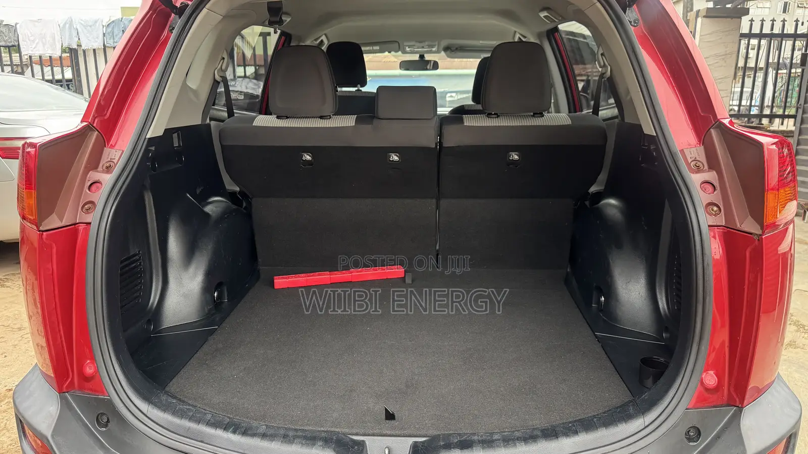 Toyota RAV4 LE 4dr SUV AWD (2.5L 4cyl 6A) 2014 Red