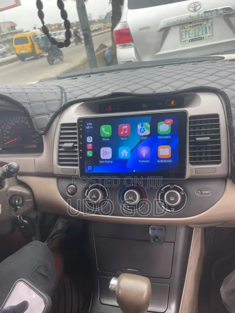 Toyota Camry 2003 to 2006 Apple Car Play With Android Auto