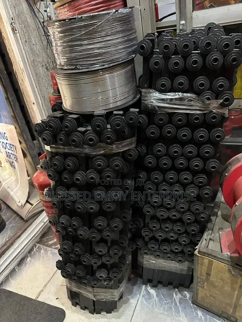6 Lines Pole