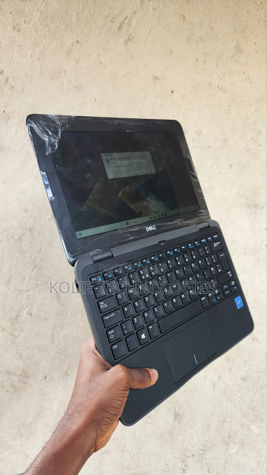 Laptop Dell Latitude 3190 4GB Intel Celeron SSD 60GB