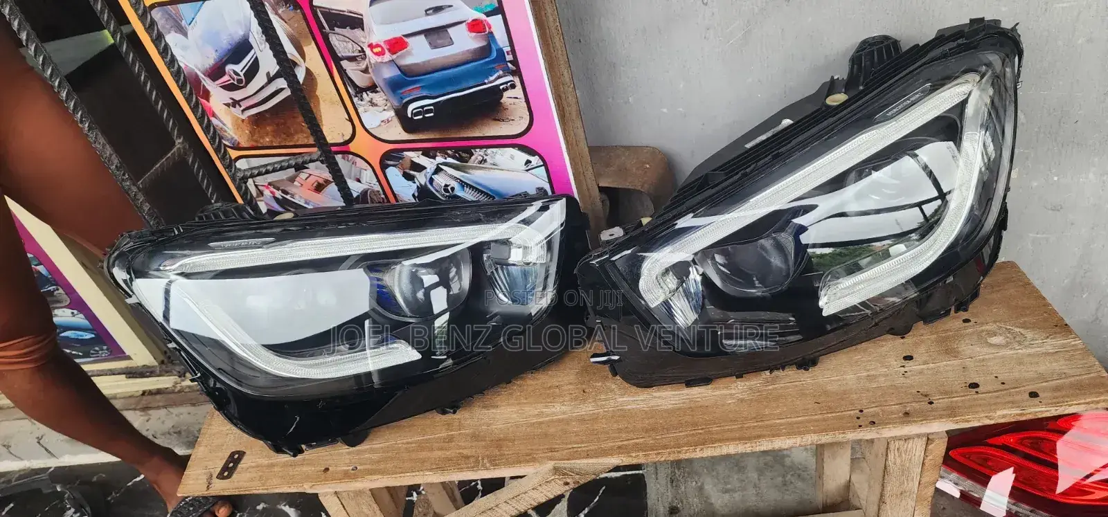 Glc300 2020 Set of Headlight
