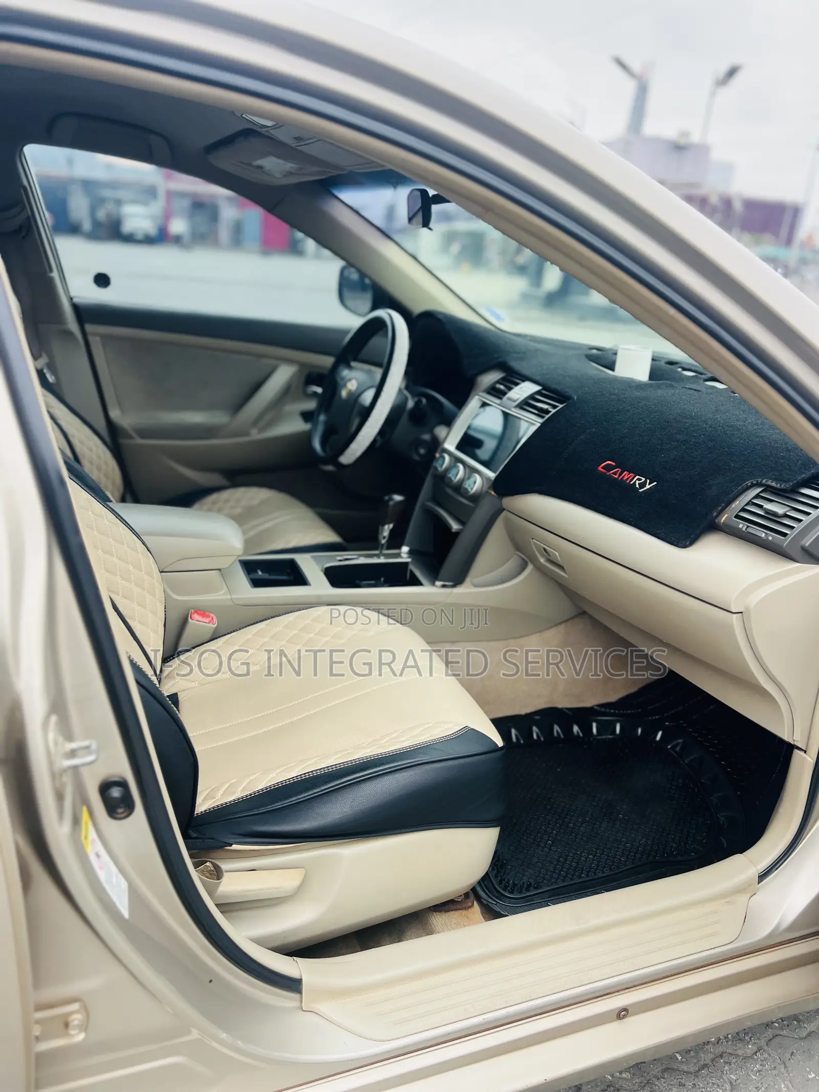 Toyota Camry LE 4dr Sedan (2.4L 4cyl 5A) 2008 Gold