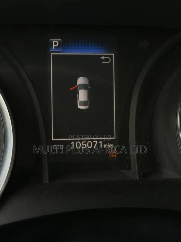 Toyota Camry SE FWD (2.5L 4cyl 8AM) 2018 Gray