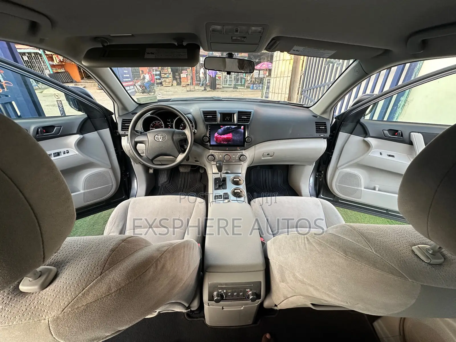 Toyota Highlander 2011 Gray