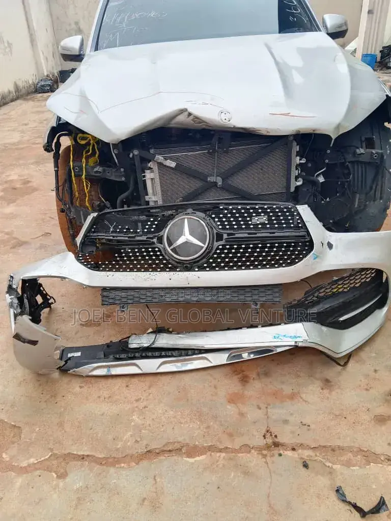 GLE53 2024 Set of Backlight and Bumper Replacement