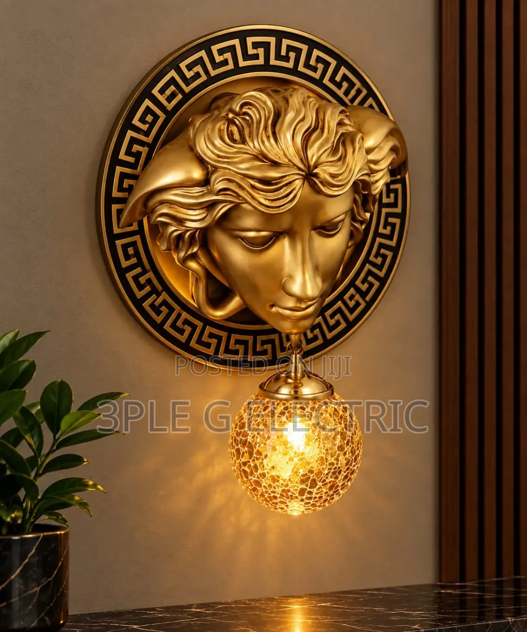 Modern Golden Versarce Wall Light – Stylish Home Lighting