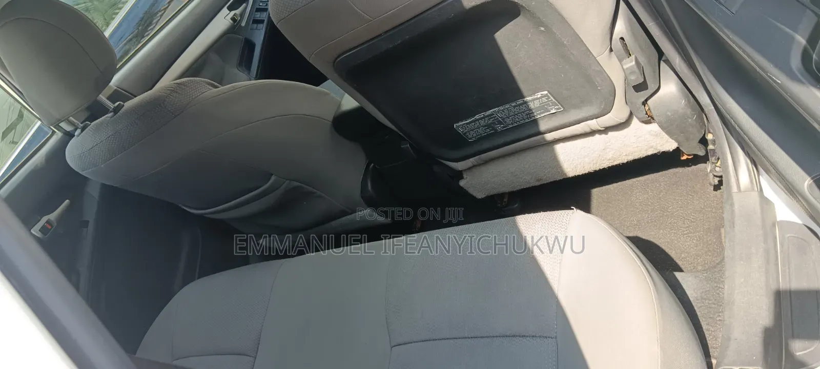 Toyota Matrix Hatchback FWD (1.8L 4cyl 5M) 2010 White