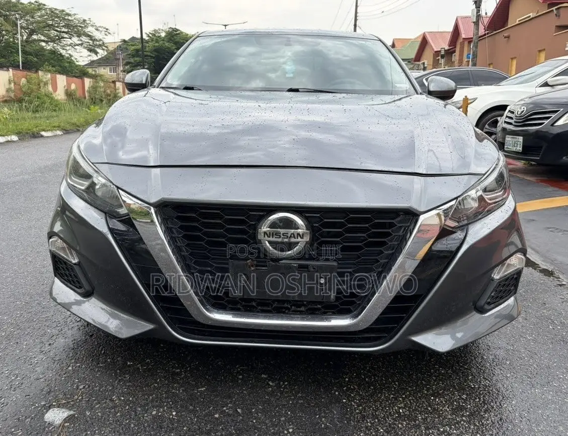 Nissan Altima 2019 Gray