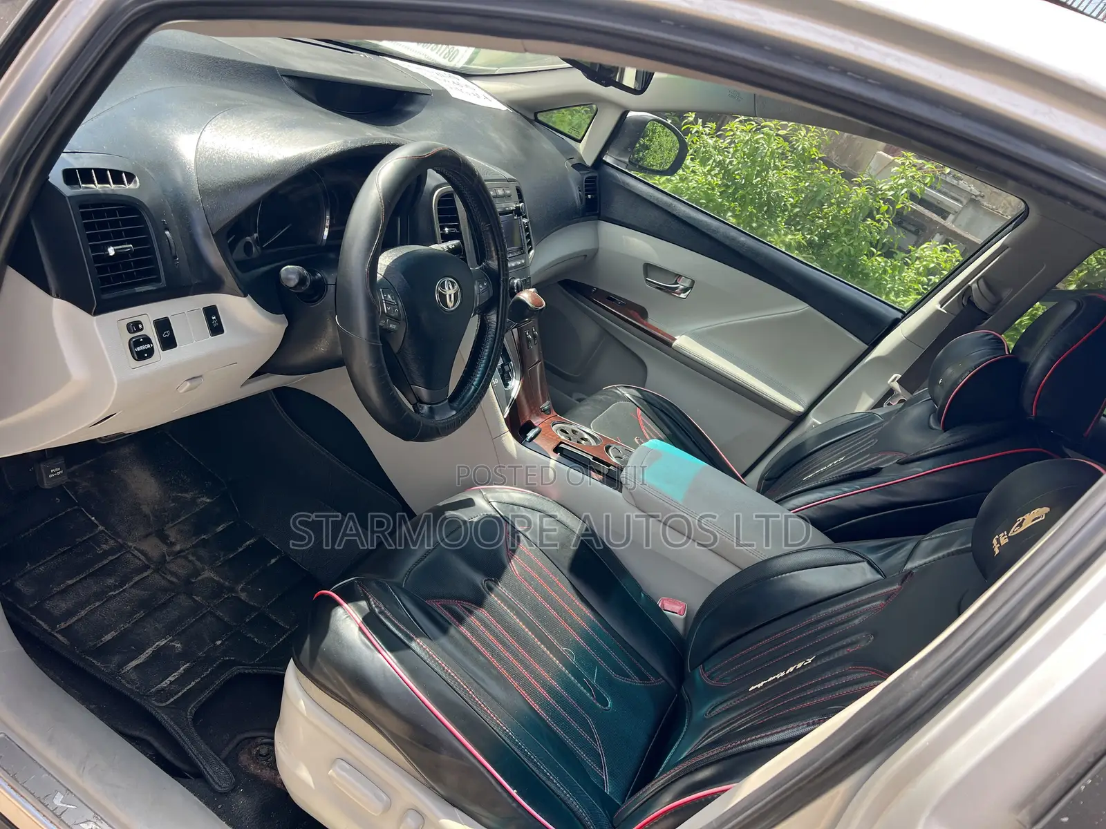 Toyota Venza AWD 2010 Silver