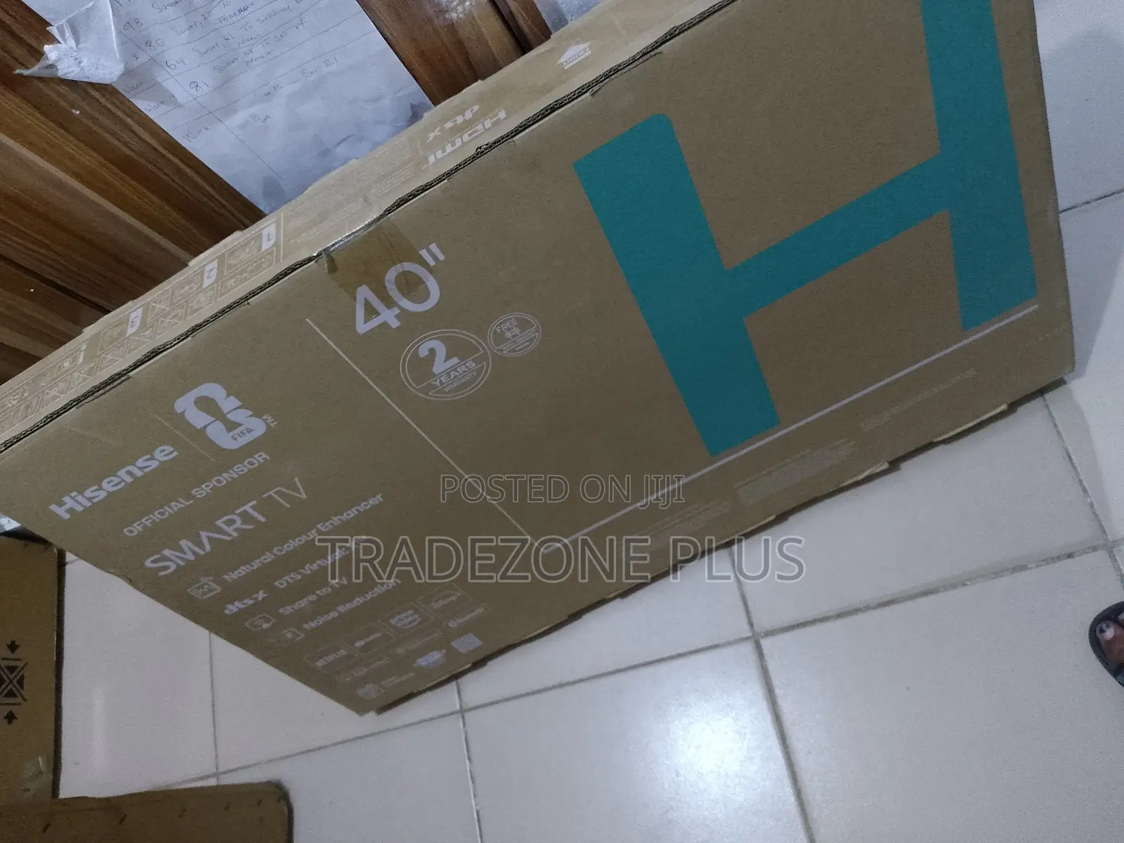 40A4S Hisense 40′′ Smart Television – Modern TV for Your Space