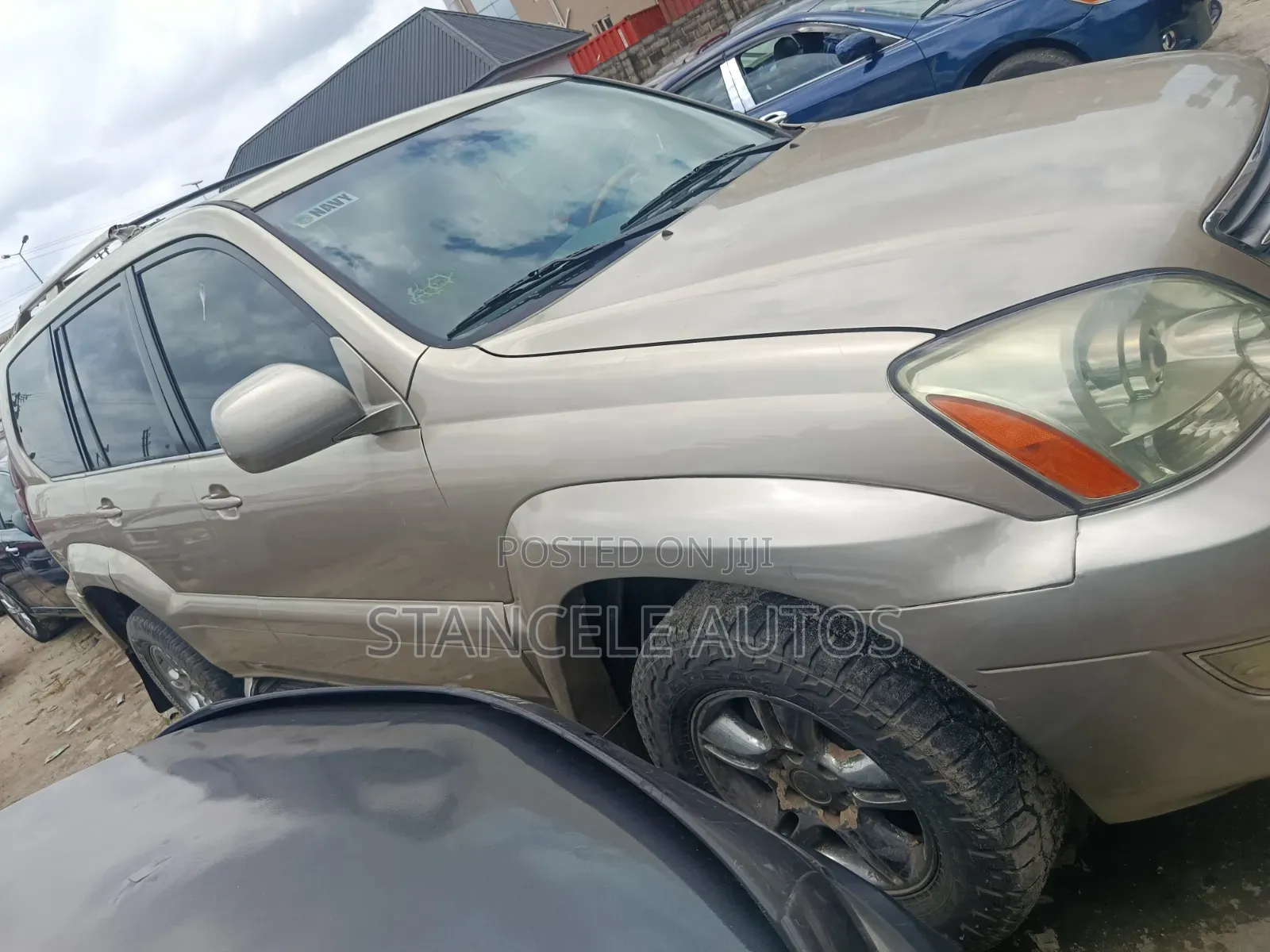 Lexus GX 470 2004 Gold