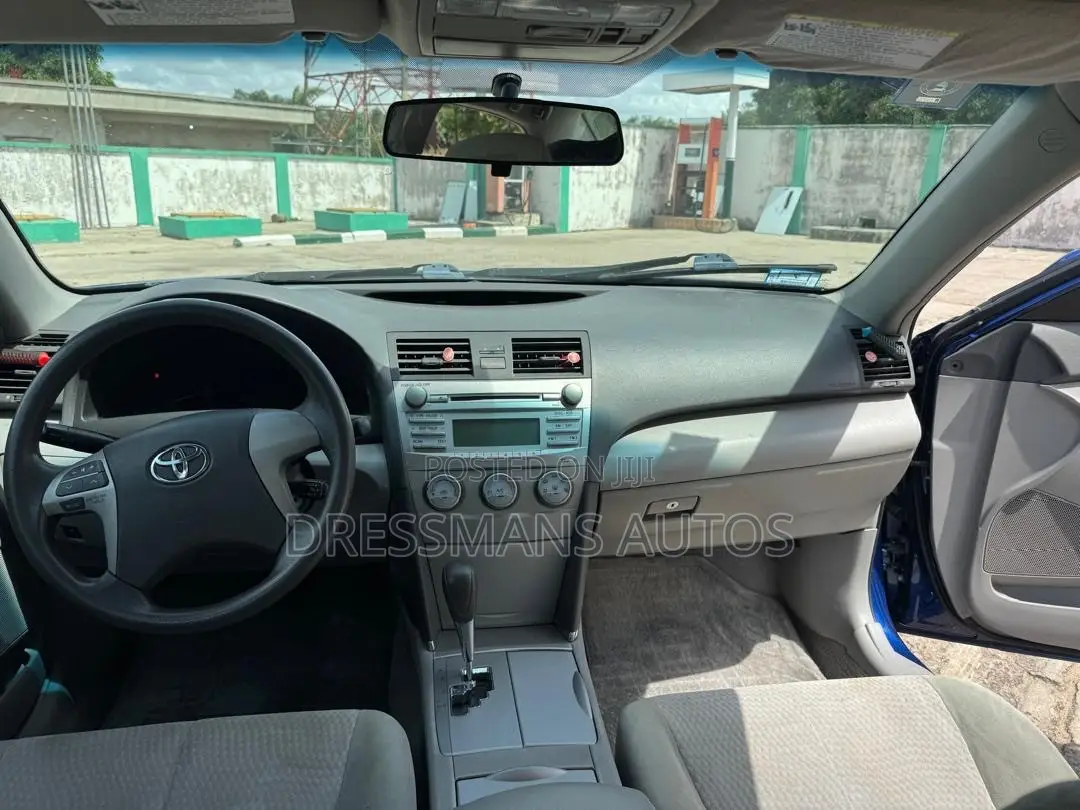 Toyota Camry 2011 Blue