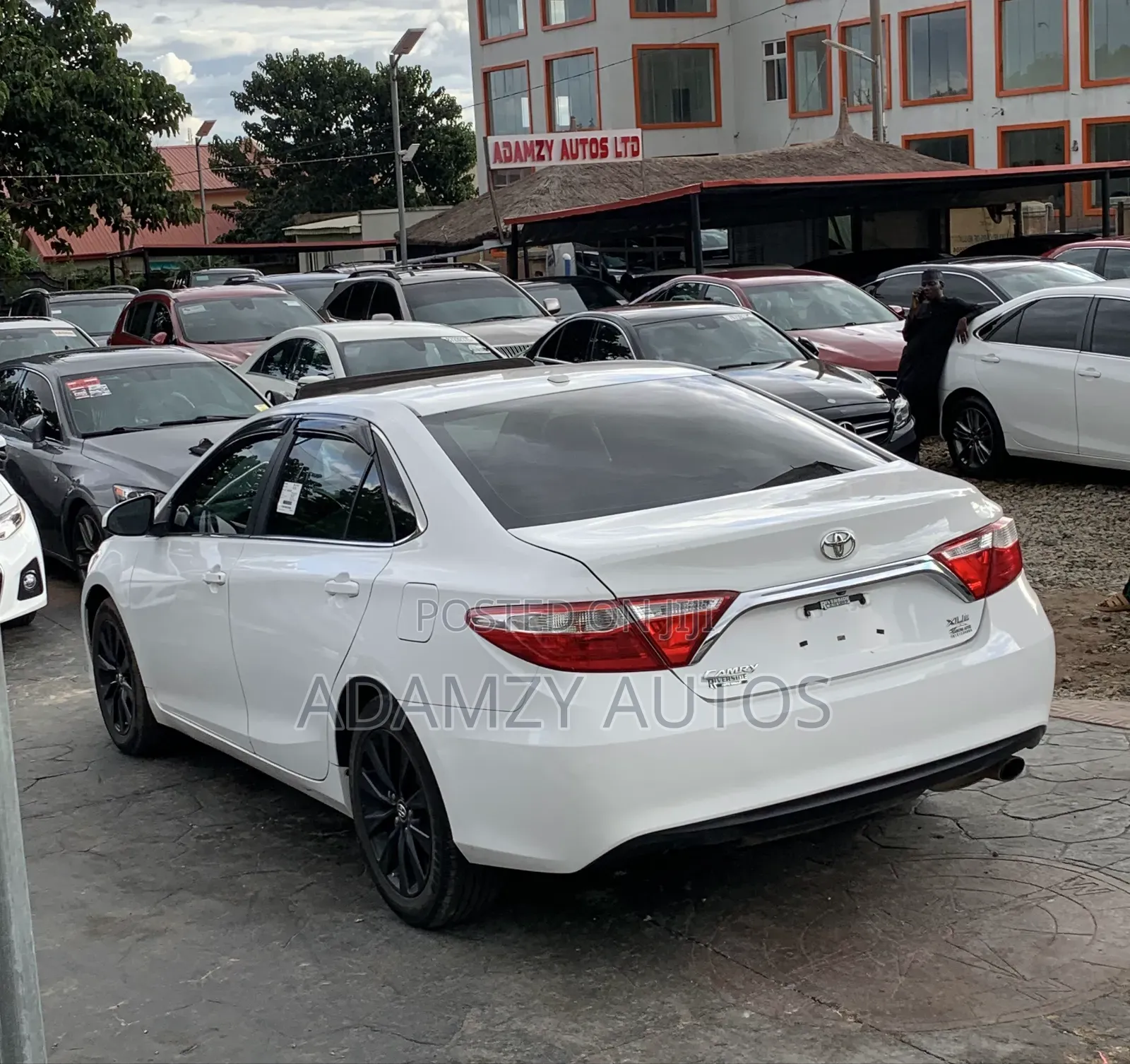 Toyota Camry 2017 White