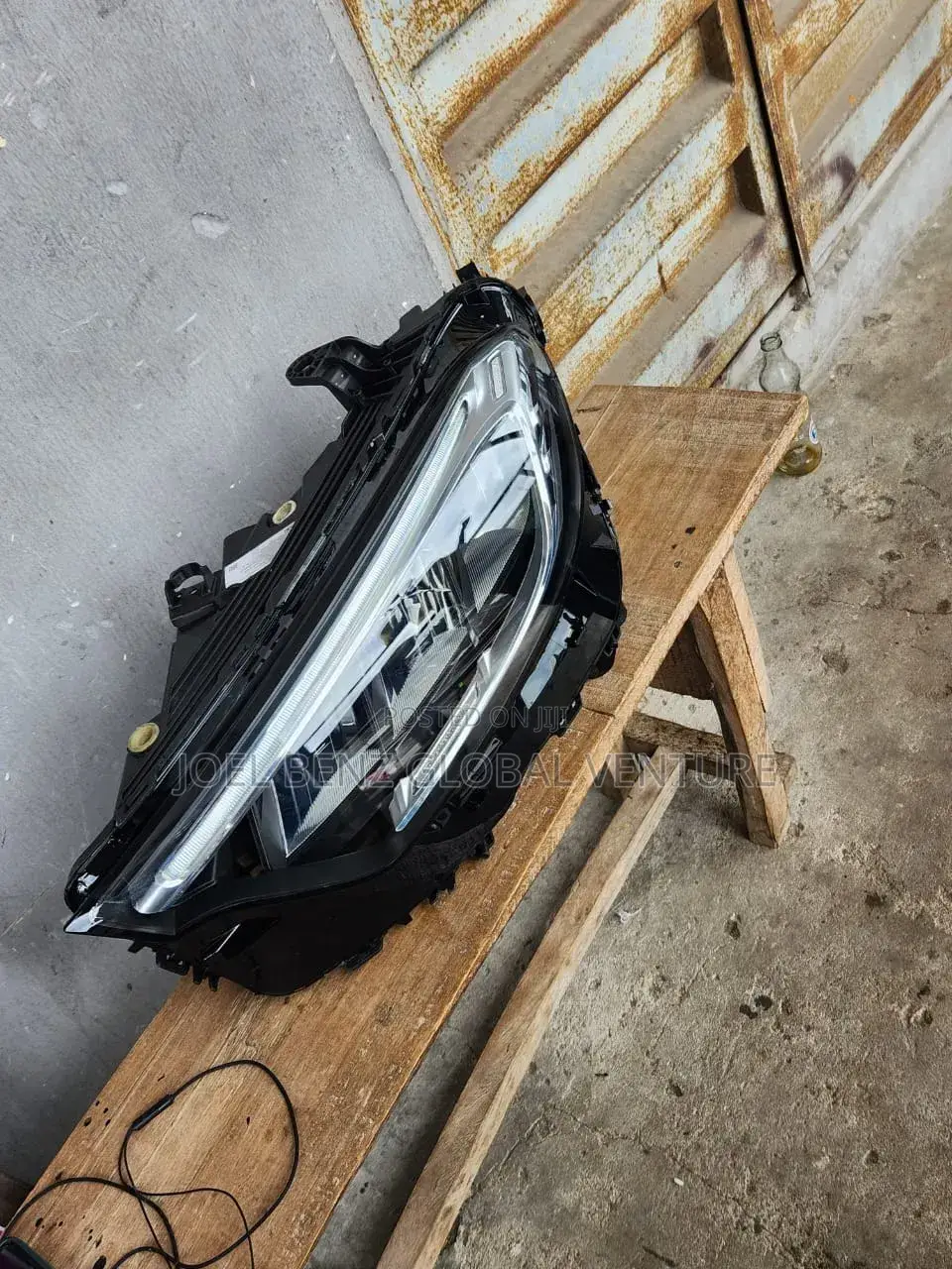 Glc300 2024 Front Drive Side Headlight