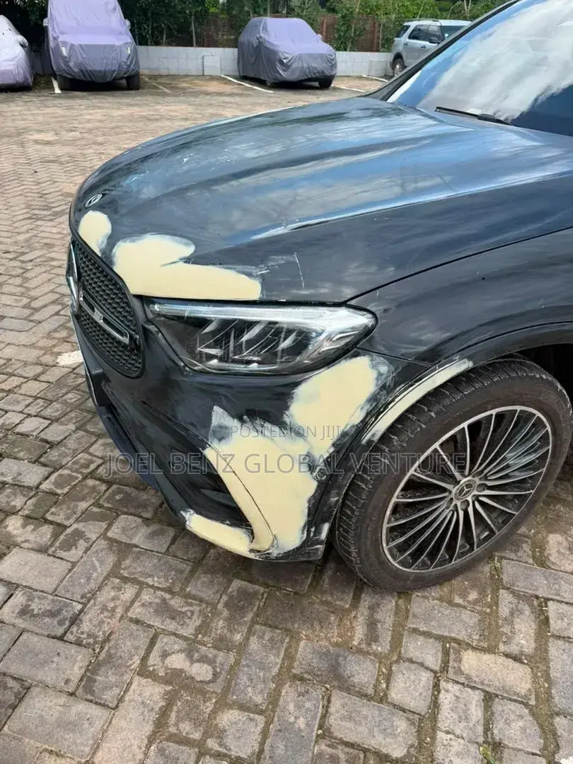 Glc300 2024 Front Drive Side Headlight