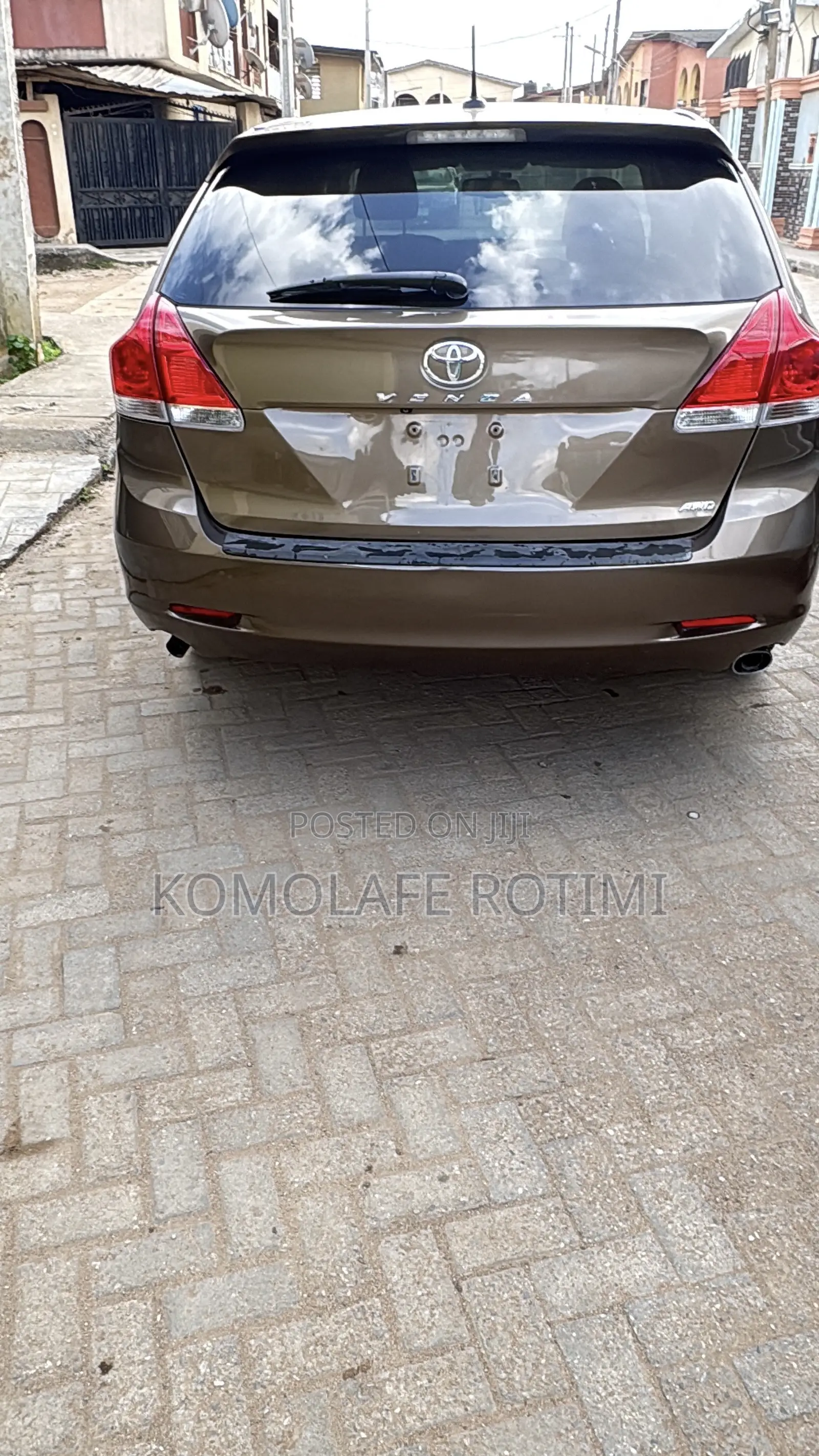 Toyota Venza V6 AWD 2010 Gold