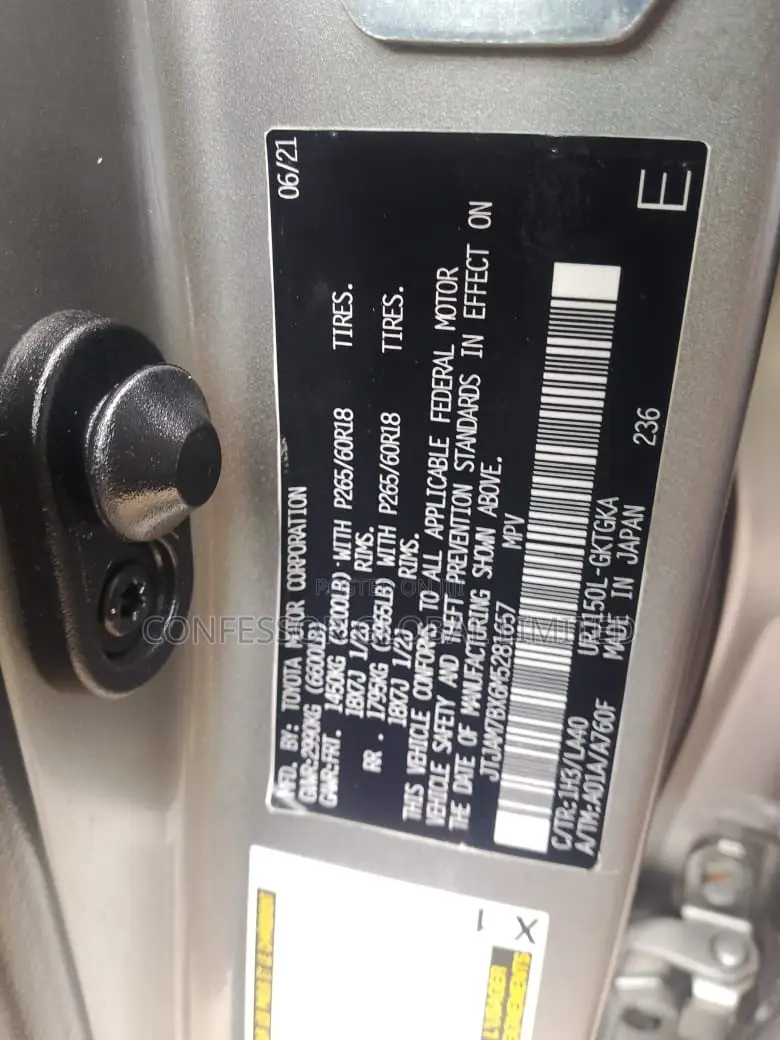 Lexus GX 460 2021 Gold