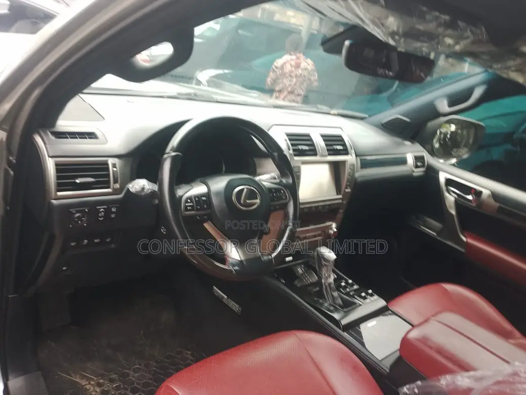 Lexus GX 460 2021 Gold