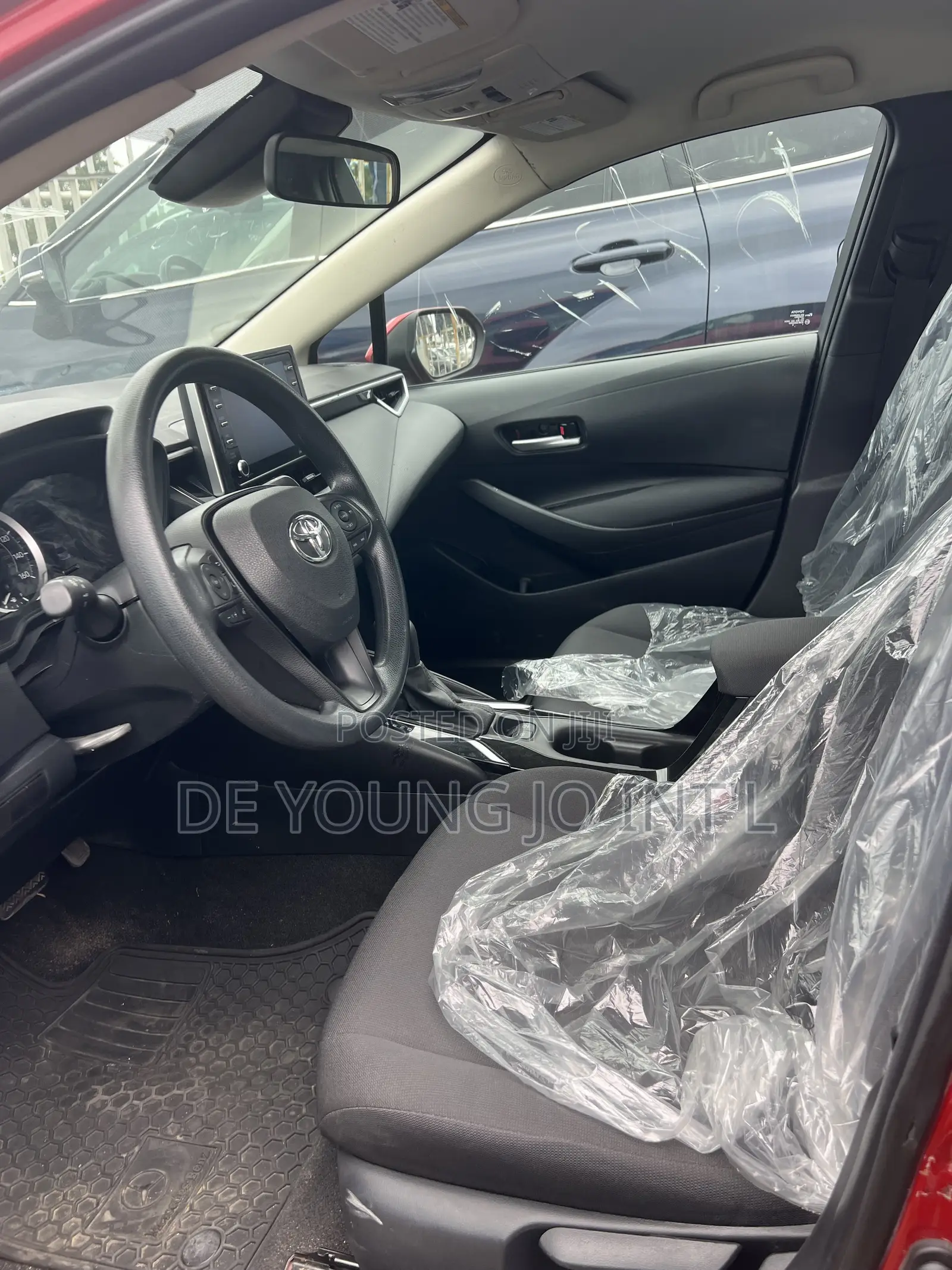 Toyota Corolla LE 2021 Red