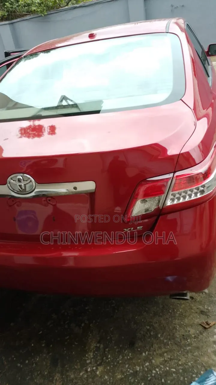 Toyota Camry 2011 Red