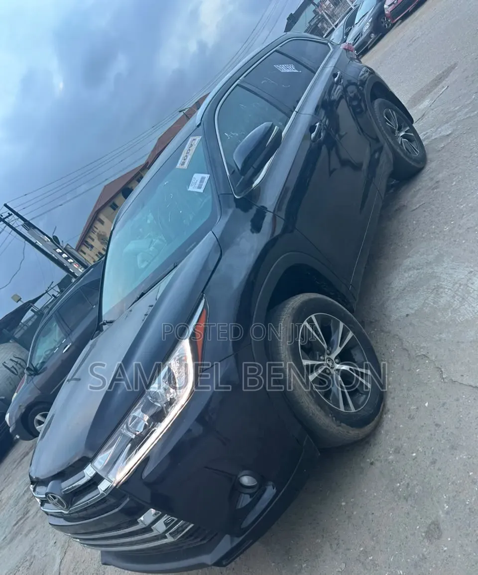 Toyota Highlander 2016 Blue