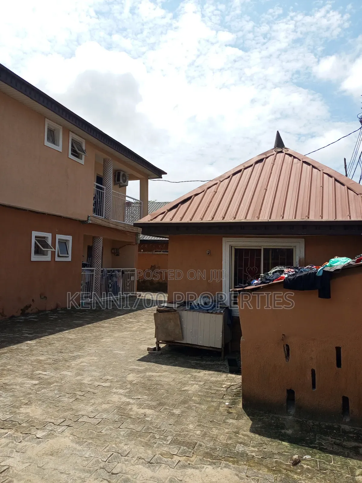 20bdrm Block of Flats in Sun View Estate, Abijo for sale