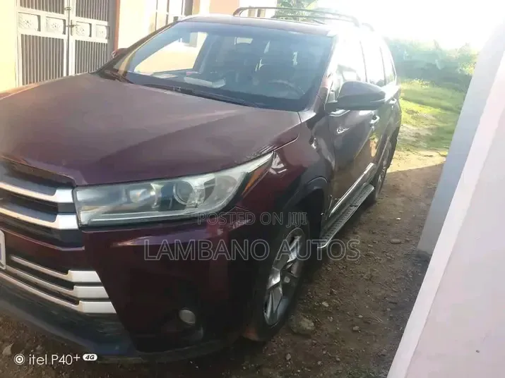 Toyota Highlander 2015 Red