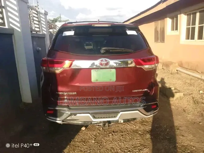 Toyota Highlander 2015 Red
