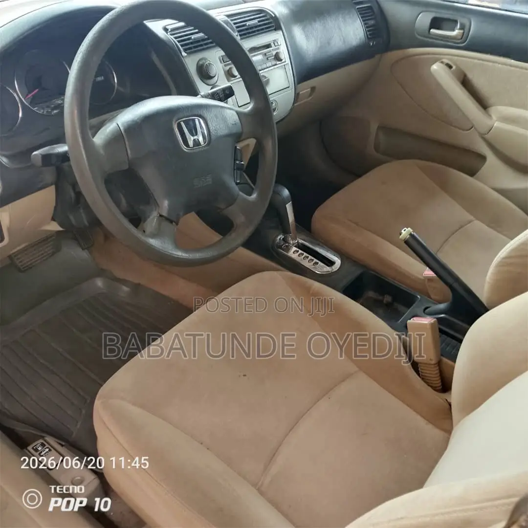 Honda Civic 2005 Gold