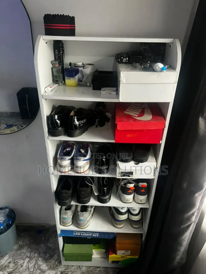 Neatly Used Shoe Rack