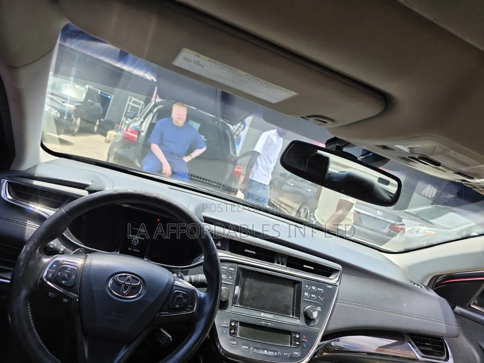 Toyota Avalon Limited Sedan FWD (3.5L 6cyl 6A) 2013 Maroon