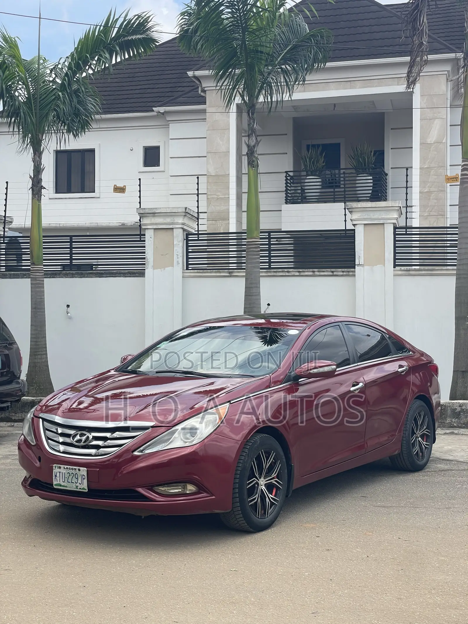 Hyundai Sonata Limited Sedan FWD (2.4L 4cyl 6A) 2012 Red
