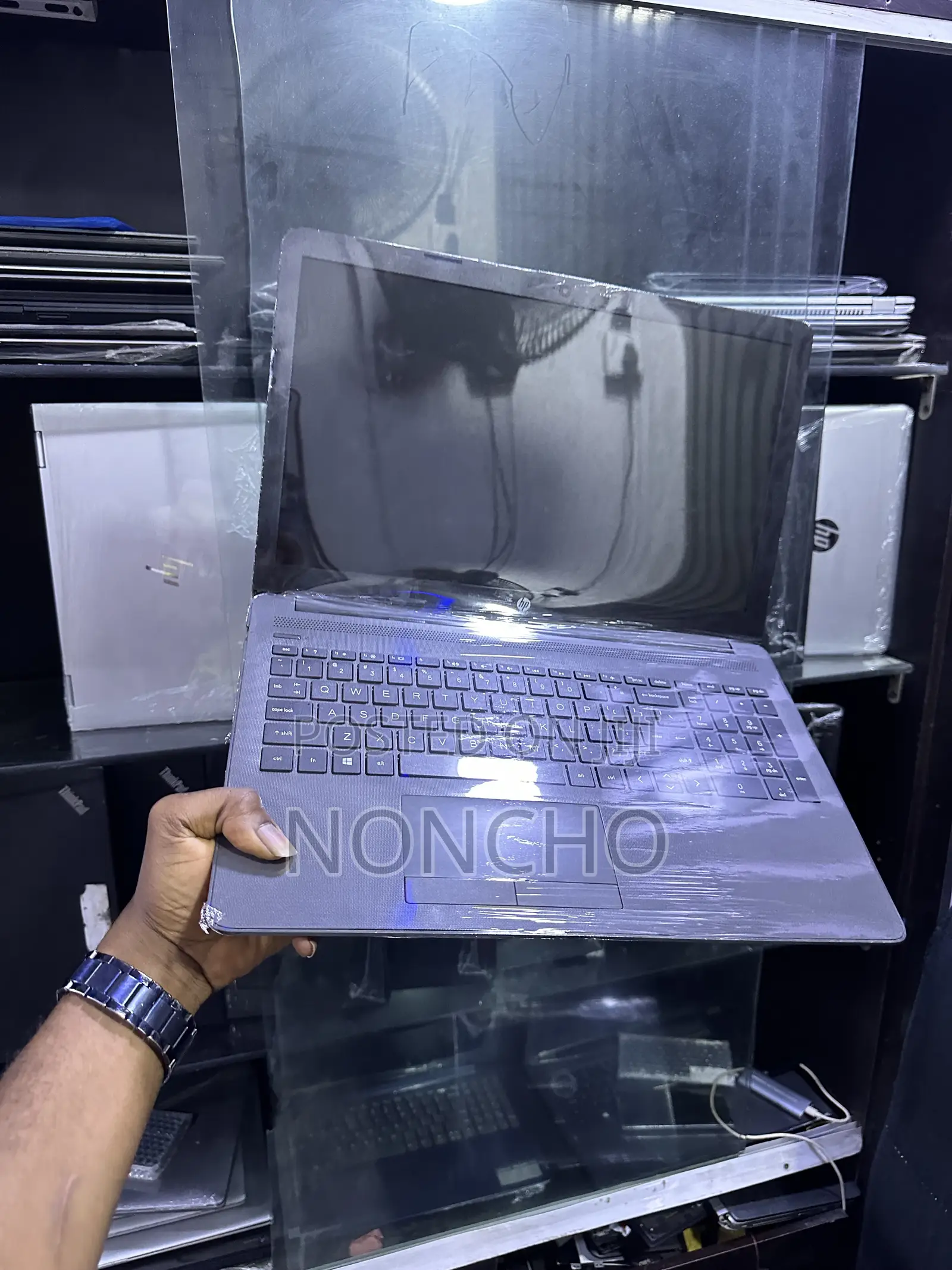 Laptop HP 255 4GB AMD HDD 500GB