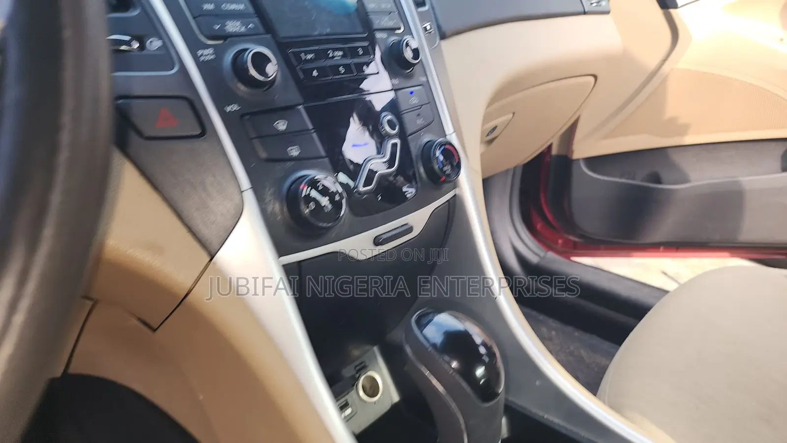 Hyundai Sonata SE Sedan FWD (2.4L 4cyl 6A) 2011 Red