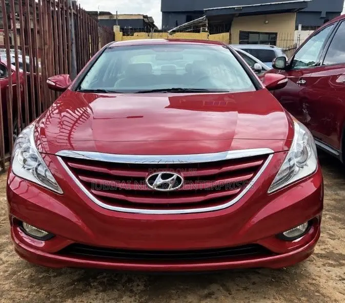 Hyundai Sonata SE Sedan FWD (2.4L 4cyl 6A) 2011 Red
