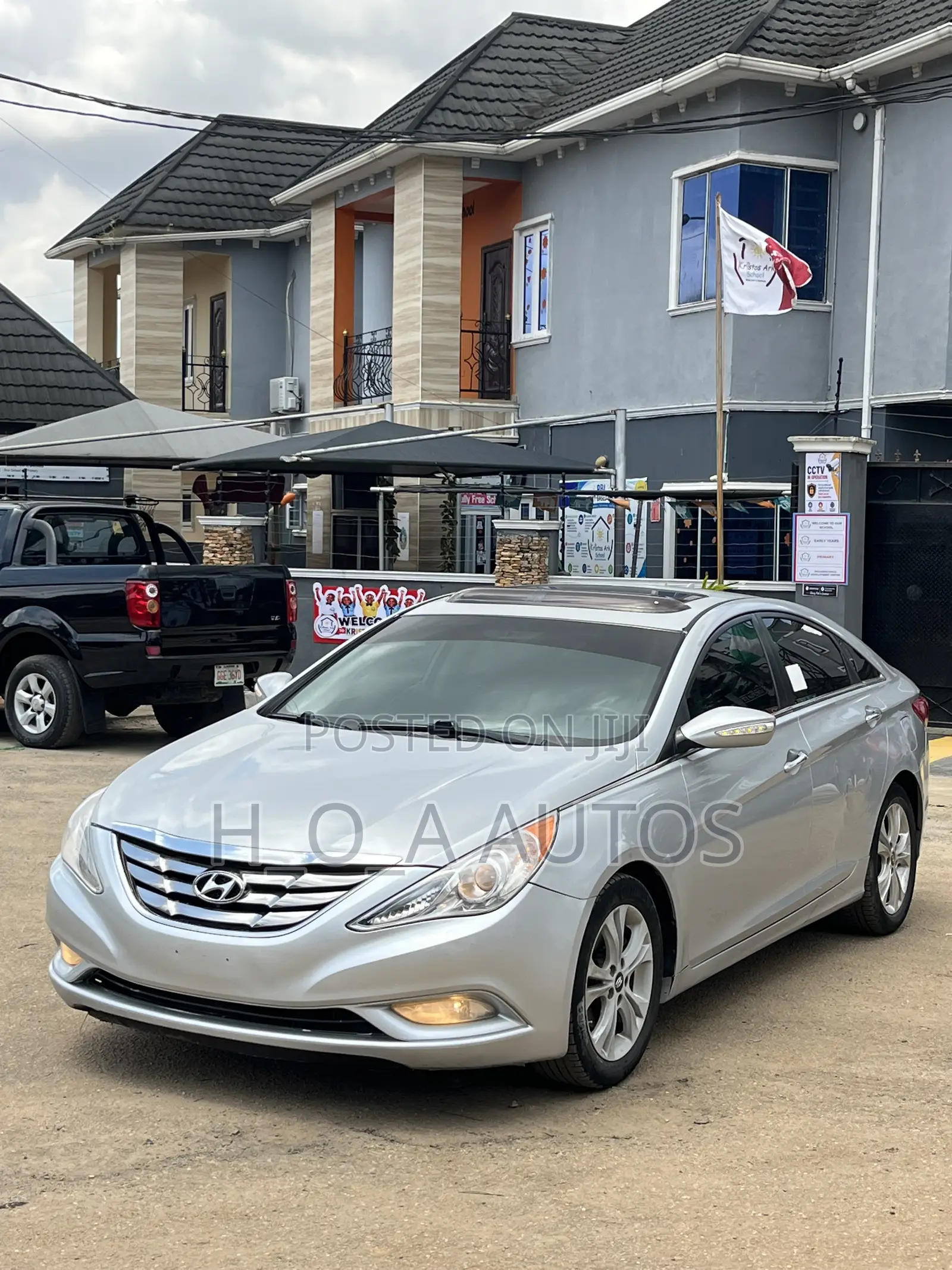Hyundai Sonata Limited Sedan FWD (2.4L 4cyl 6A) 2011 Silver