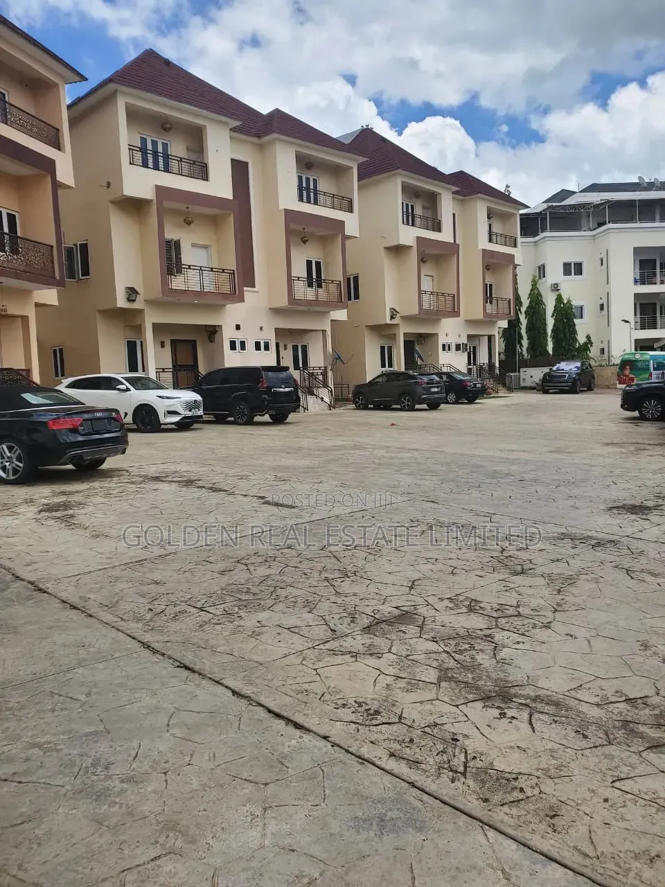 4bdrm Townhouse / Terrace in Katampe Extension for rent