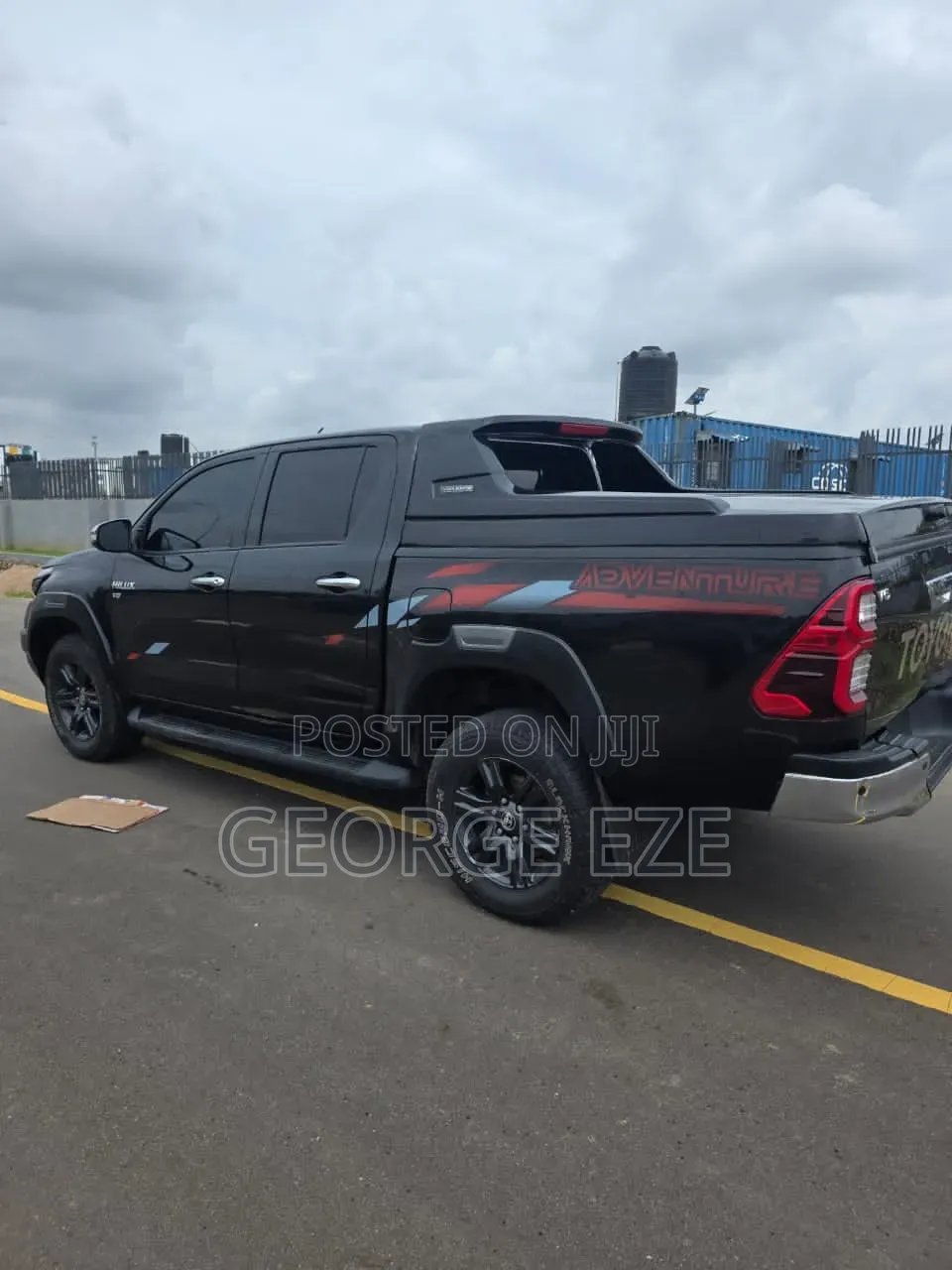 Toyota Hilux 2021 Black