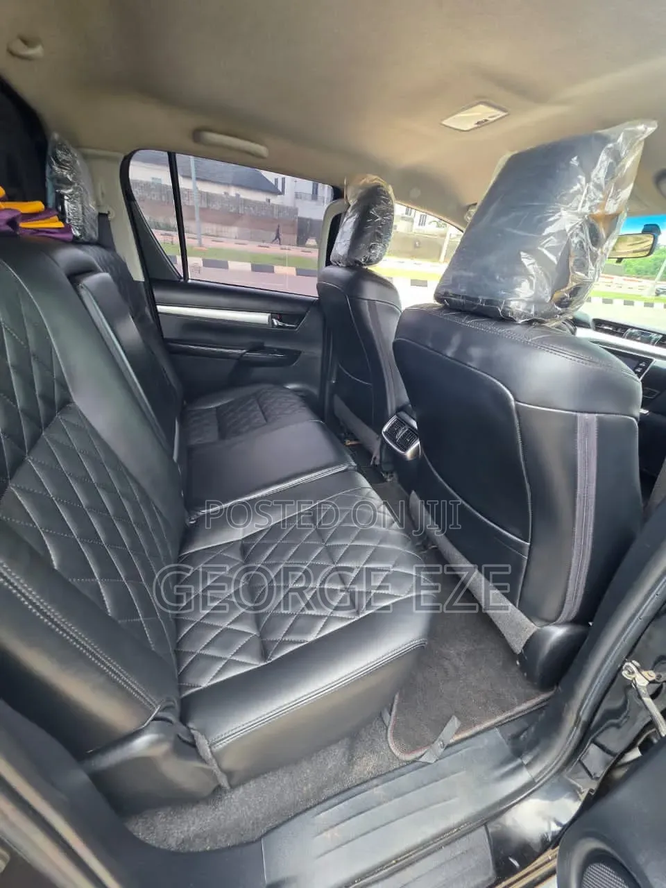 Toyota Hilux 2021 Black