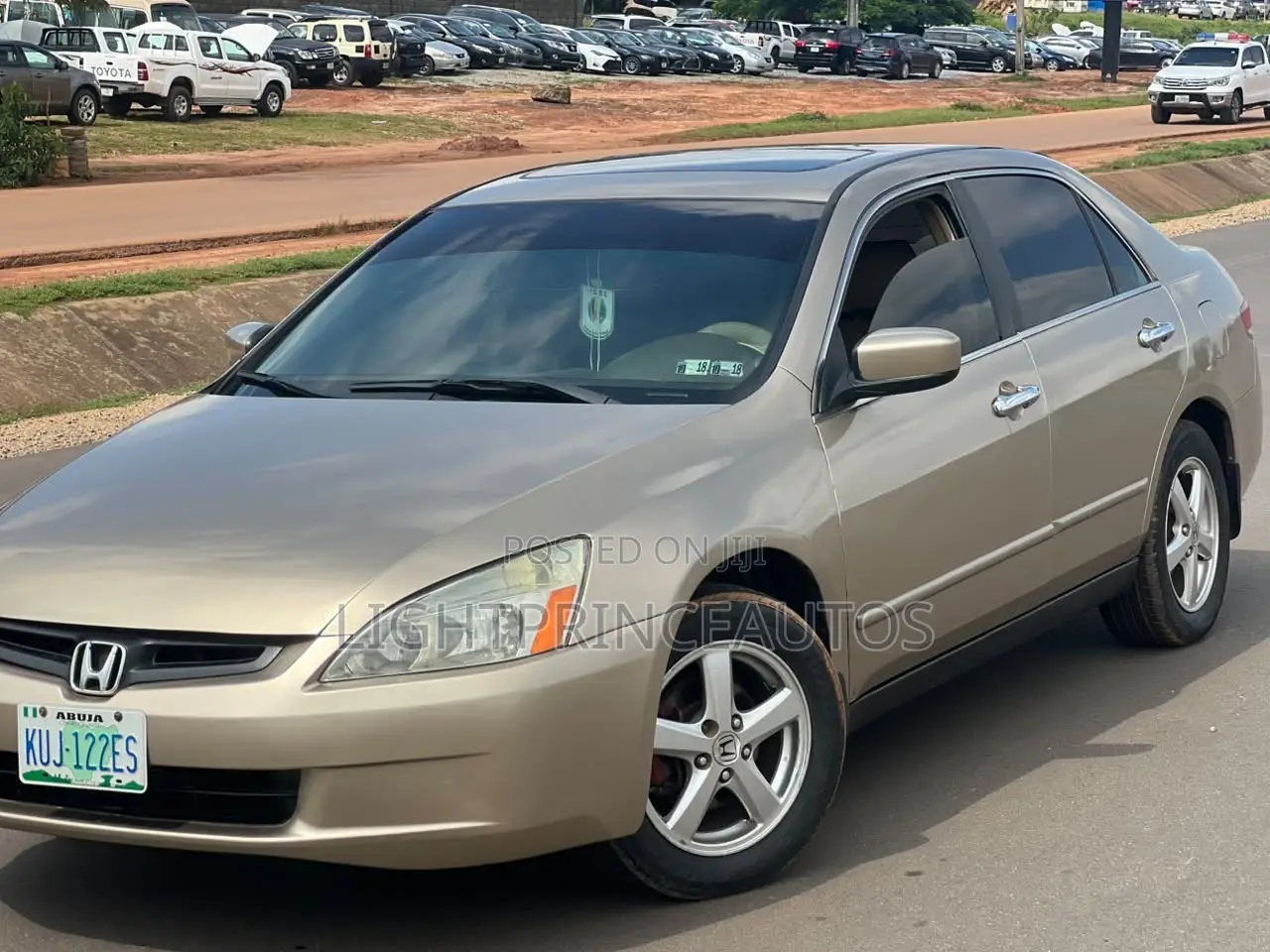 Honda Accord 2004 Gold