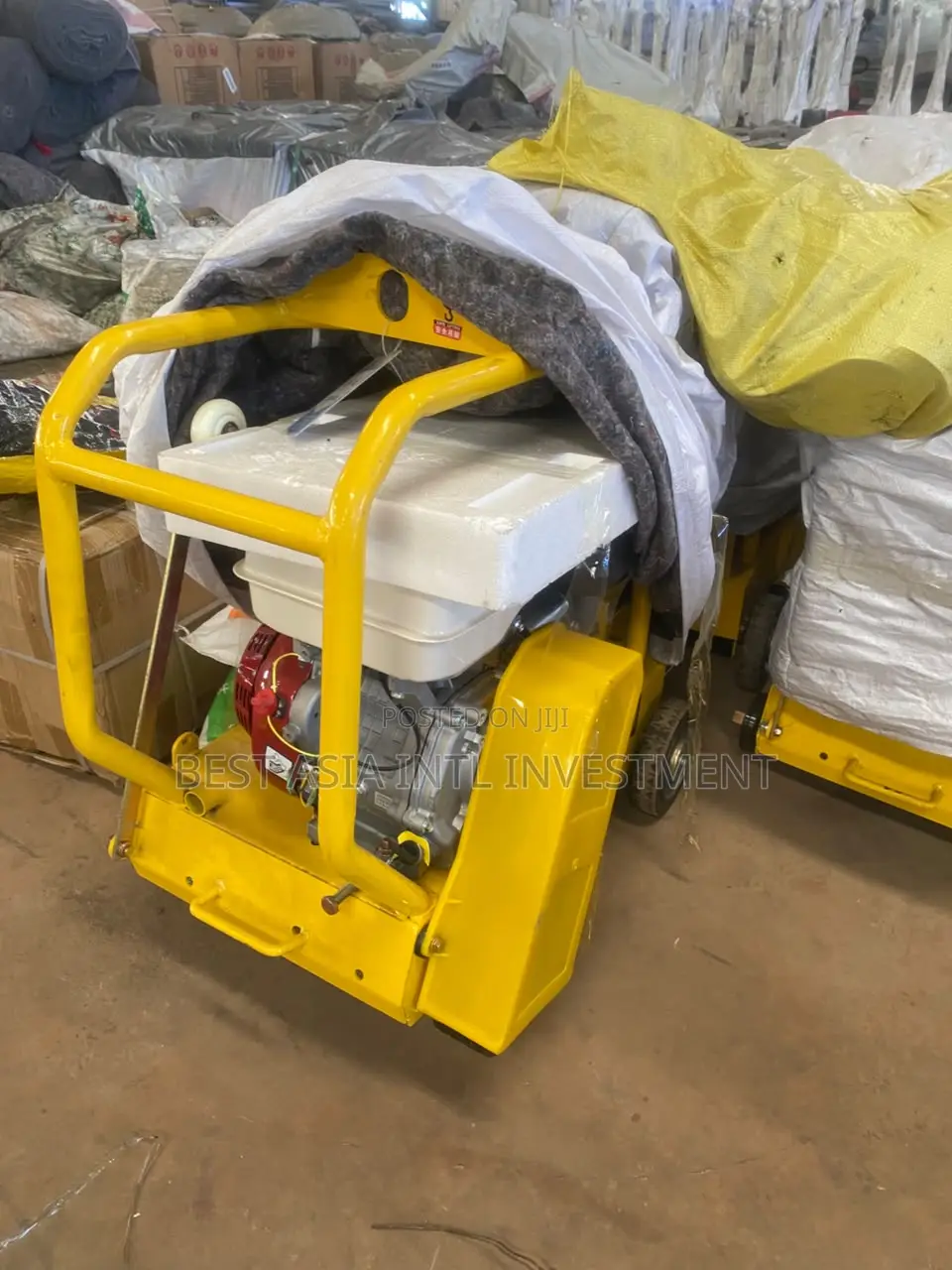 Heavy-Duty Concrete and Asphalt Road Cutting Machine